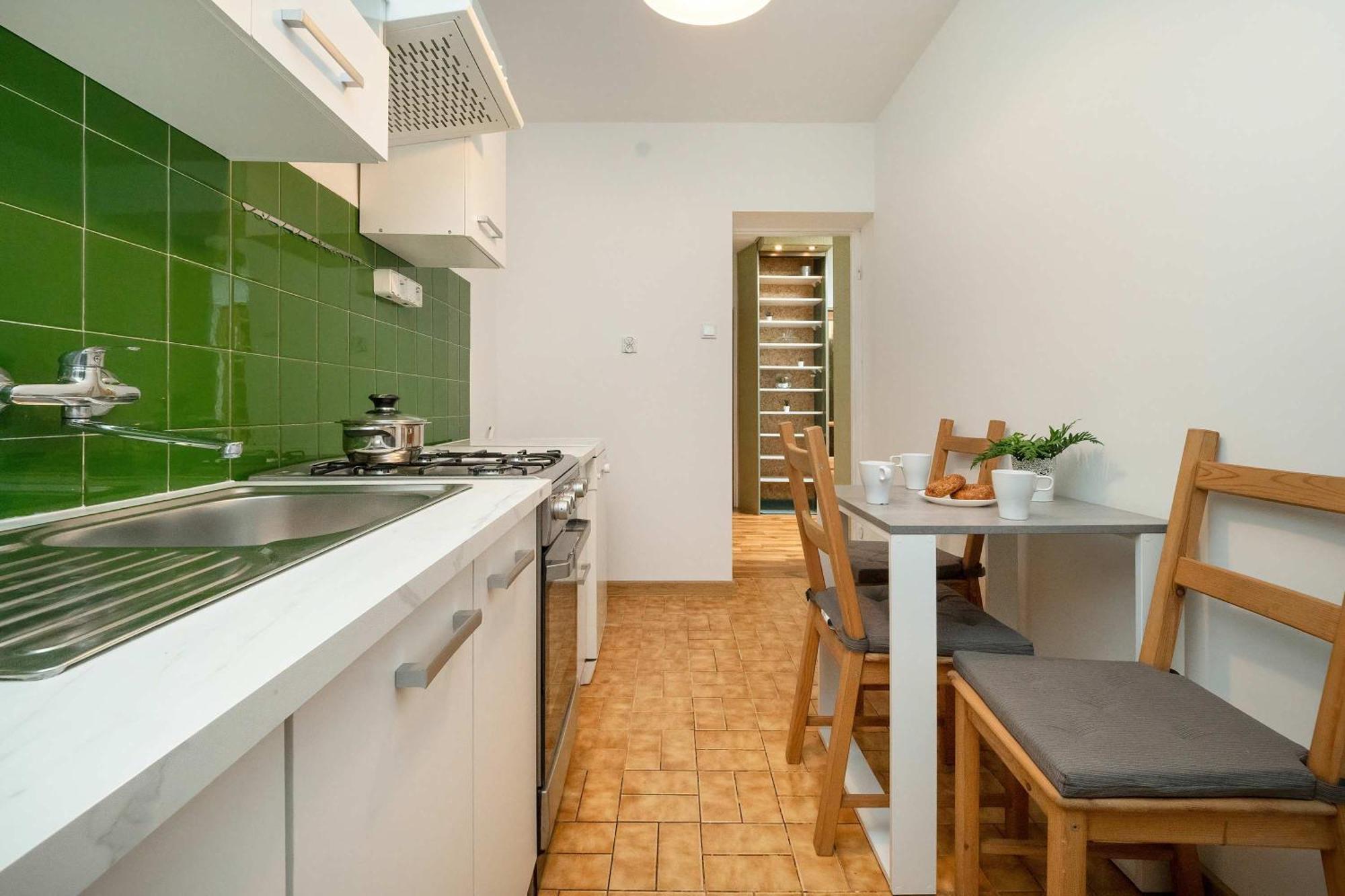 Merliniego Trendy With Desk By Renters Lägenhet Warszawa